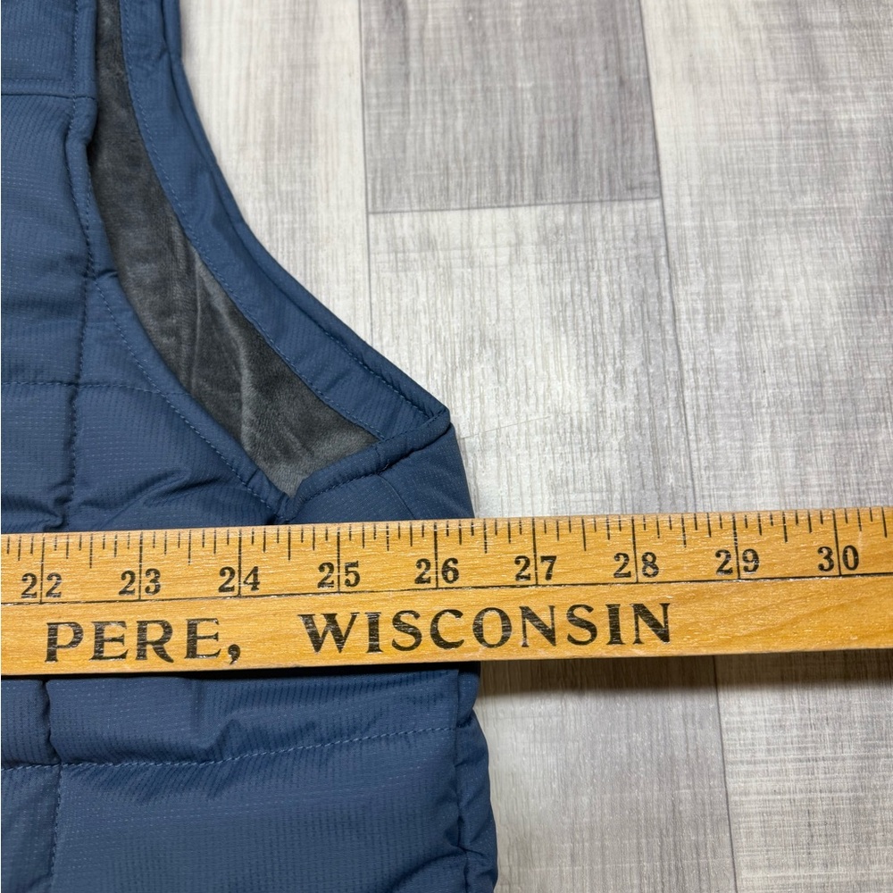 Men's XXL Ariat Crius Blue Quilted  Insulated Wind/Waterproof Puffer Vest - Picture 3 of 11
